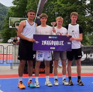 skupina Gluten free, 3x3 U18, Ljubljana